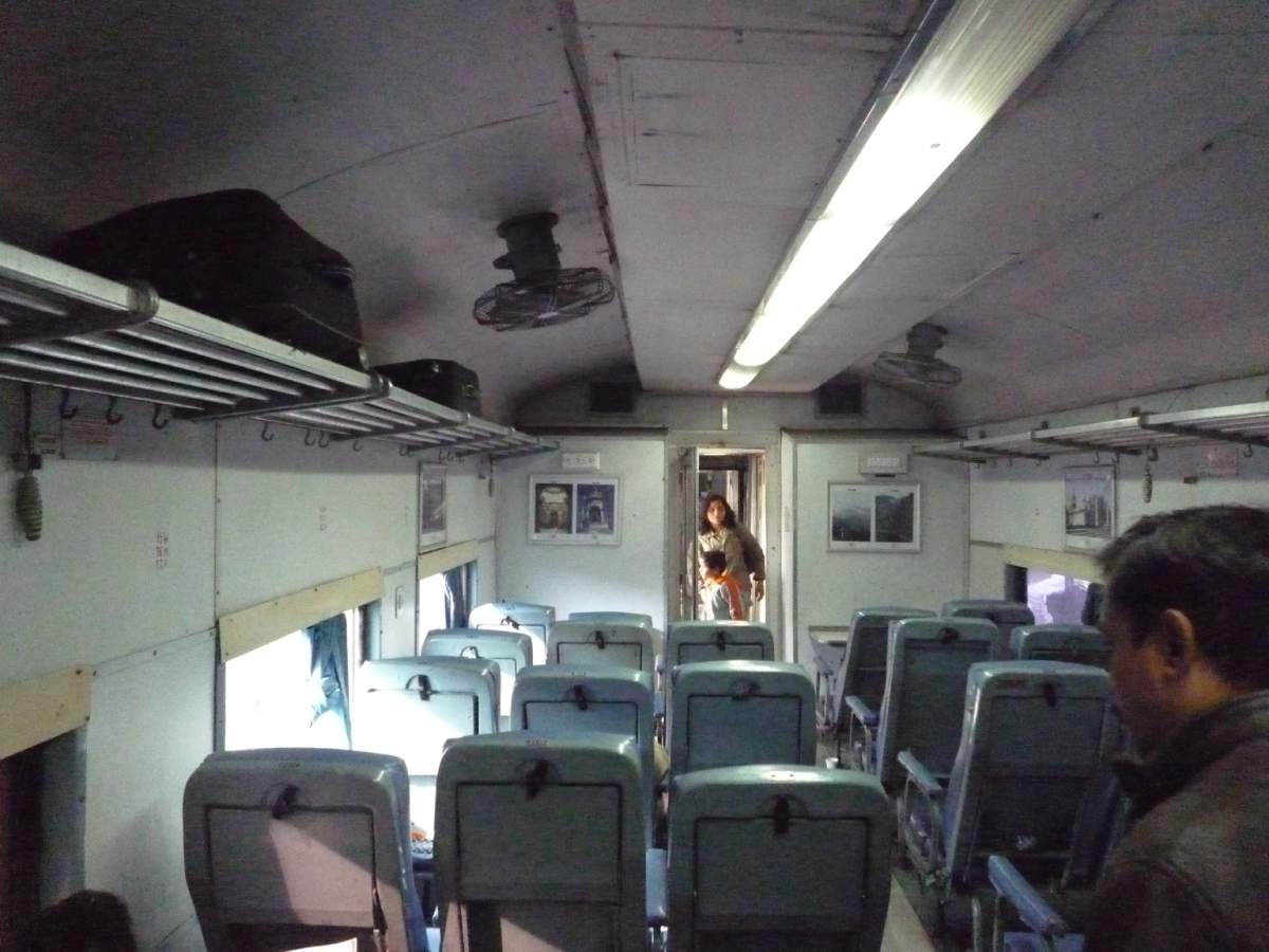Train to Agra06